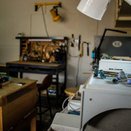 Lapidary 101: Beginner Rock Cutting Tools for the Craft