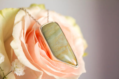 Utah Wonderstone Floating Pendant