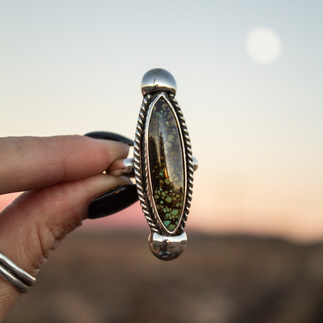 The Outpost Ring Size 8.5