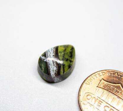 Serpentine Cabochon W Quartz Banding